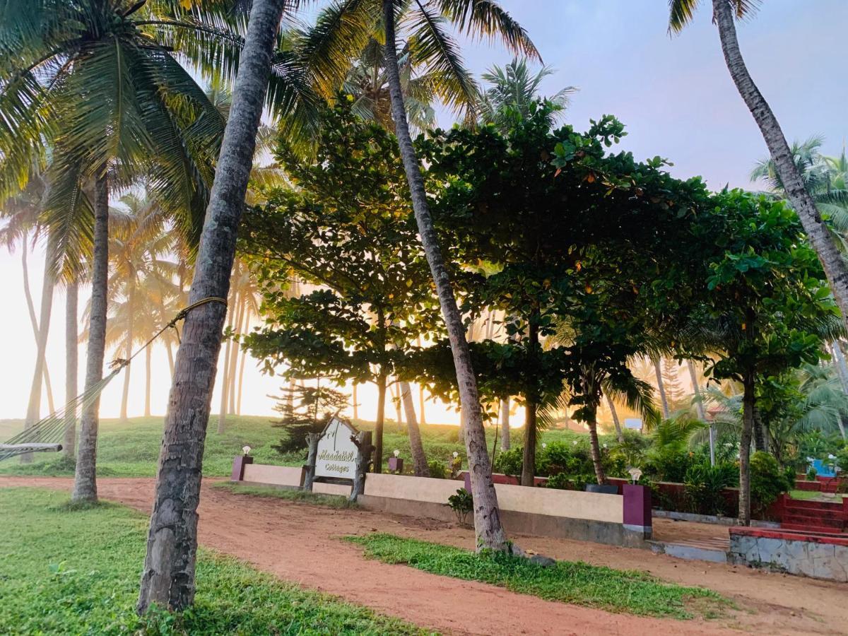 Maadathil Cottages Varkala Buitenkant foto