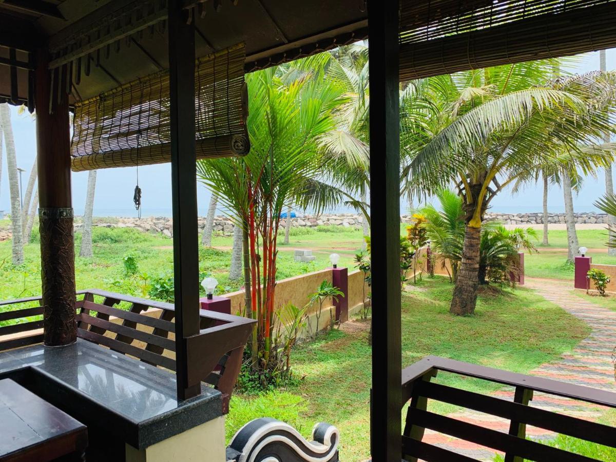 Maadathil Cottages Varkala Buitenkant foto