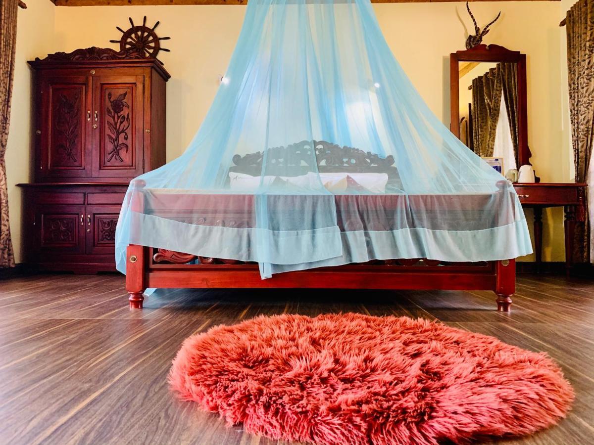 Maadathil Cottages Varkala Buitenkant foto
