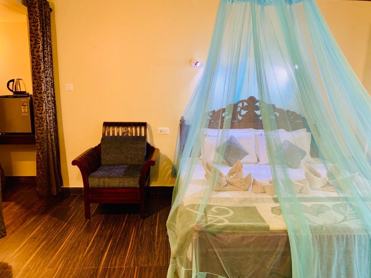 Maadathil Cottages Varkala Buitenkant foto
