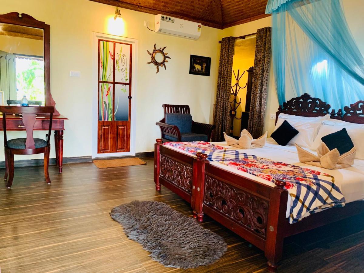 Maadathil Cottages Varkala Buitenkant foto