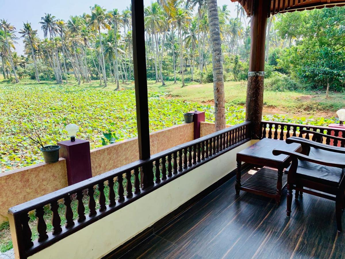 Maadathil Cottages Varkala Buitenkant foto