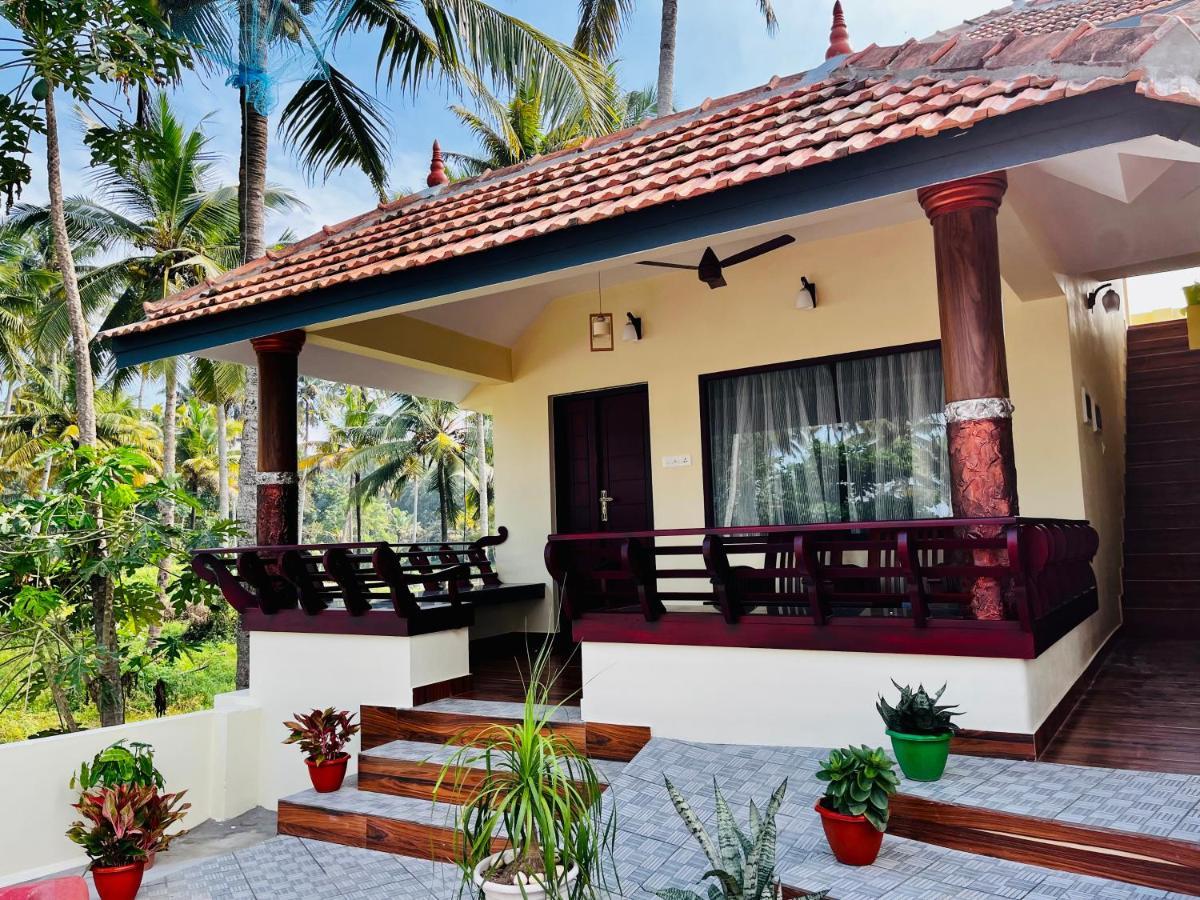 Maadathil Cottages Varkala Buitenkant foto