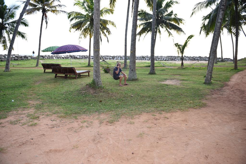 Maadathil Cottages Varkala Buitenkant foto