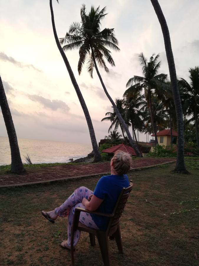 Maadathil Cottages Varkala Buitenkant foto