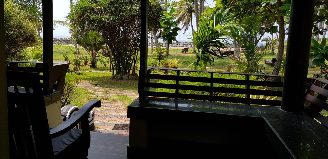 Maadathil Cottages Varkala Buitenkant foto